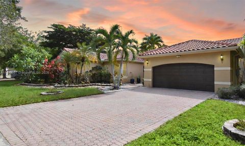 Photo of 523 Stonemont Dr, Weston, FL 33326 (MLS # A11890997)