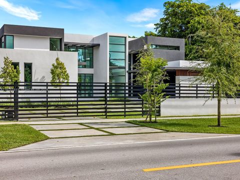 A home in Pinecrest