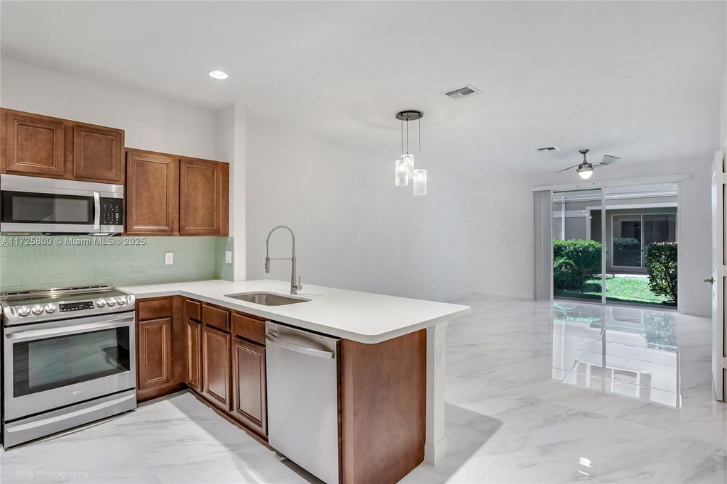 Photo of 375 SE 1st Way #0, Deerfield Beach, FL 33441 (MLS # A11725800)