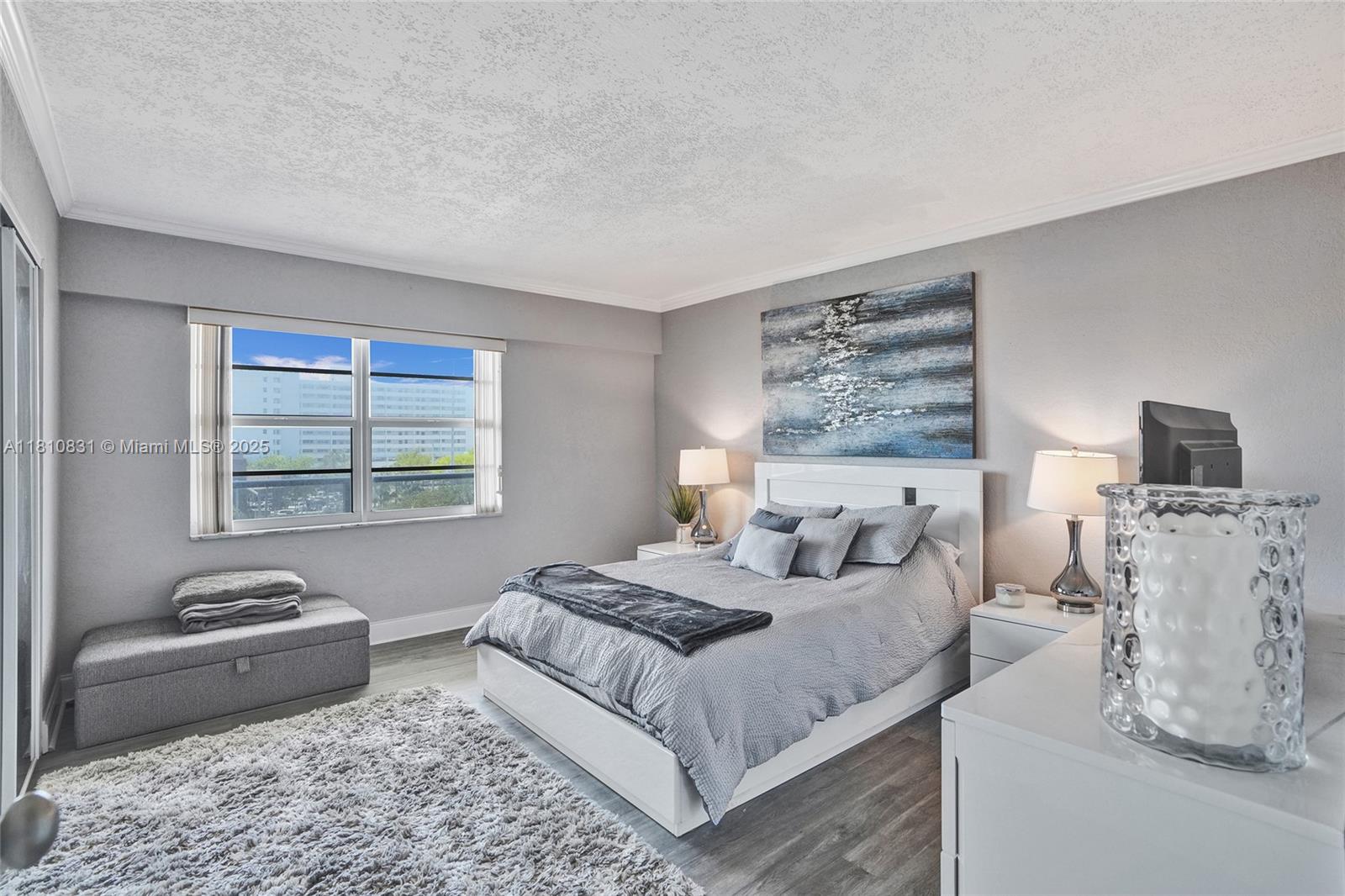 WARWICK CONDO - Residential Lease