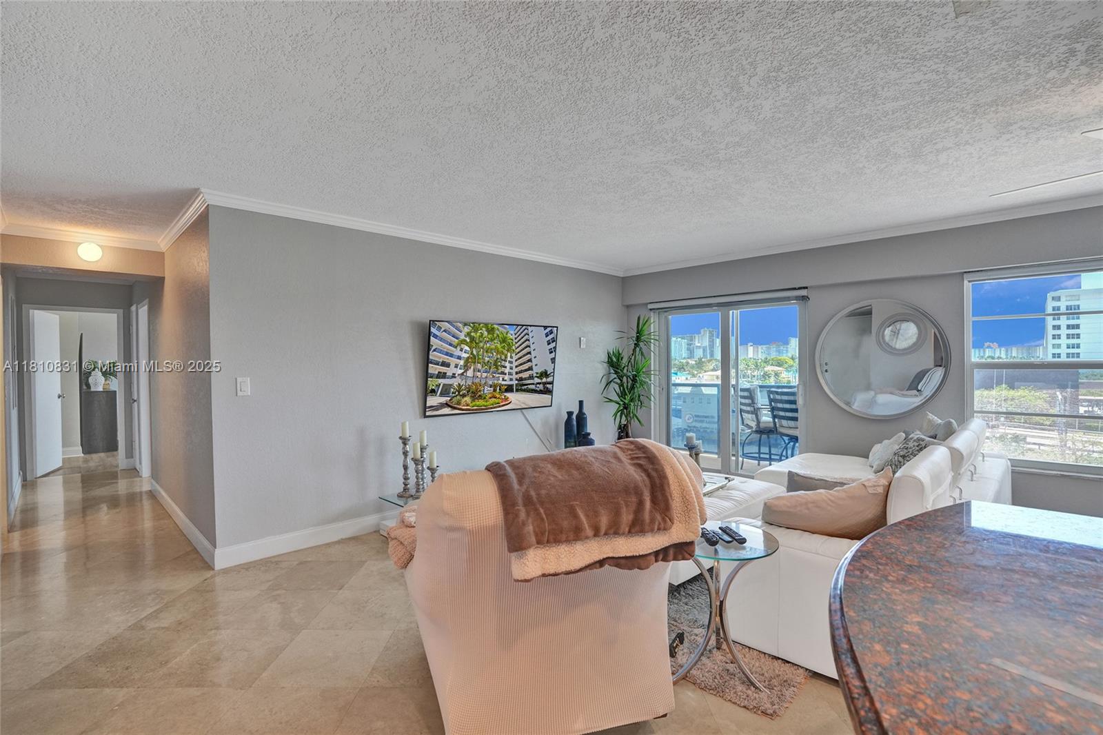 WARWICK CONDO - Residential Lease