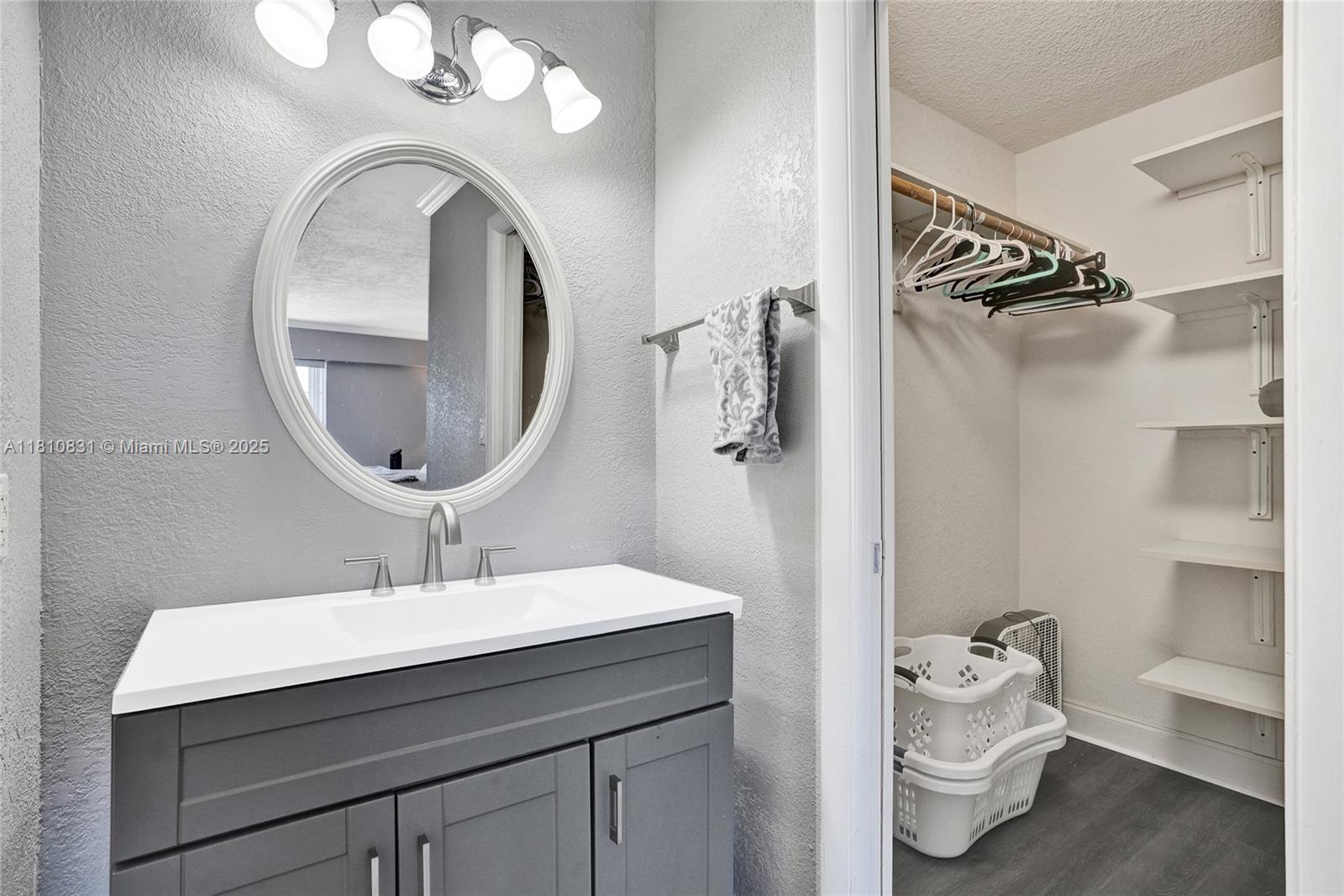 WARWICK CONDO - Residential Lease