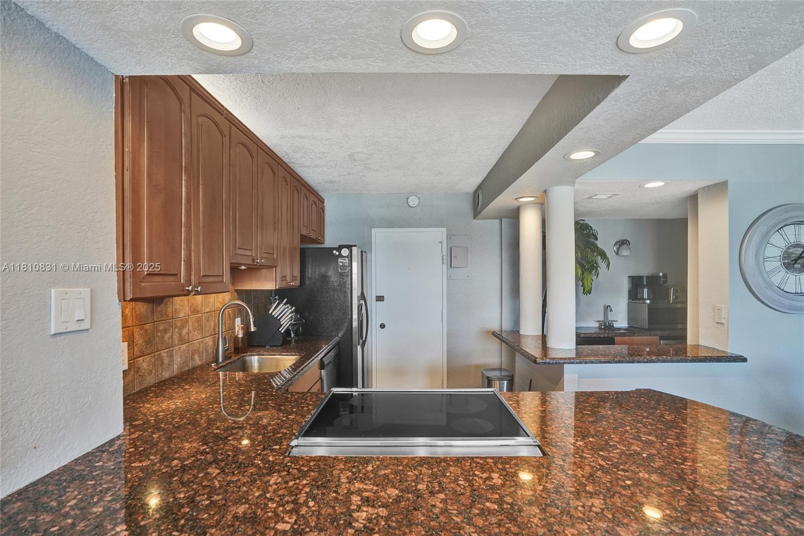 WARWICK CONDO - Residential Lease