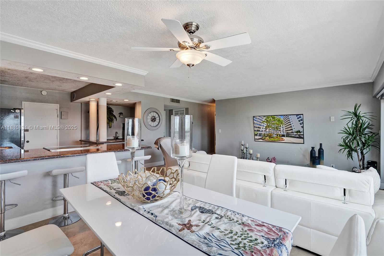 WARWICK CONDO - Residential Lease