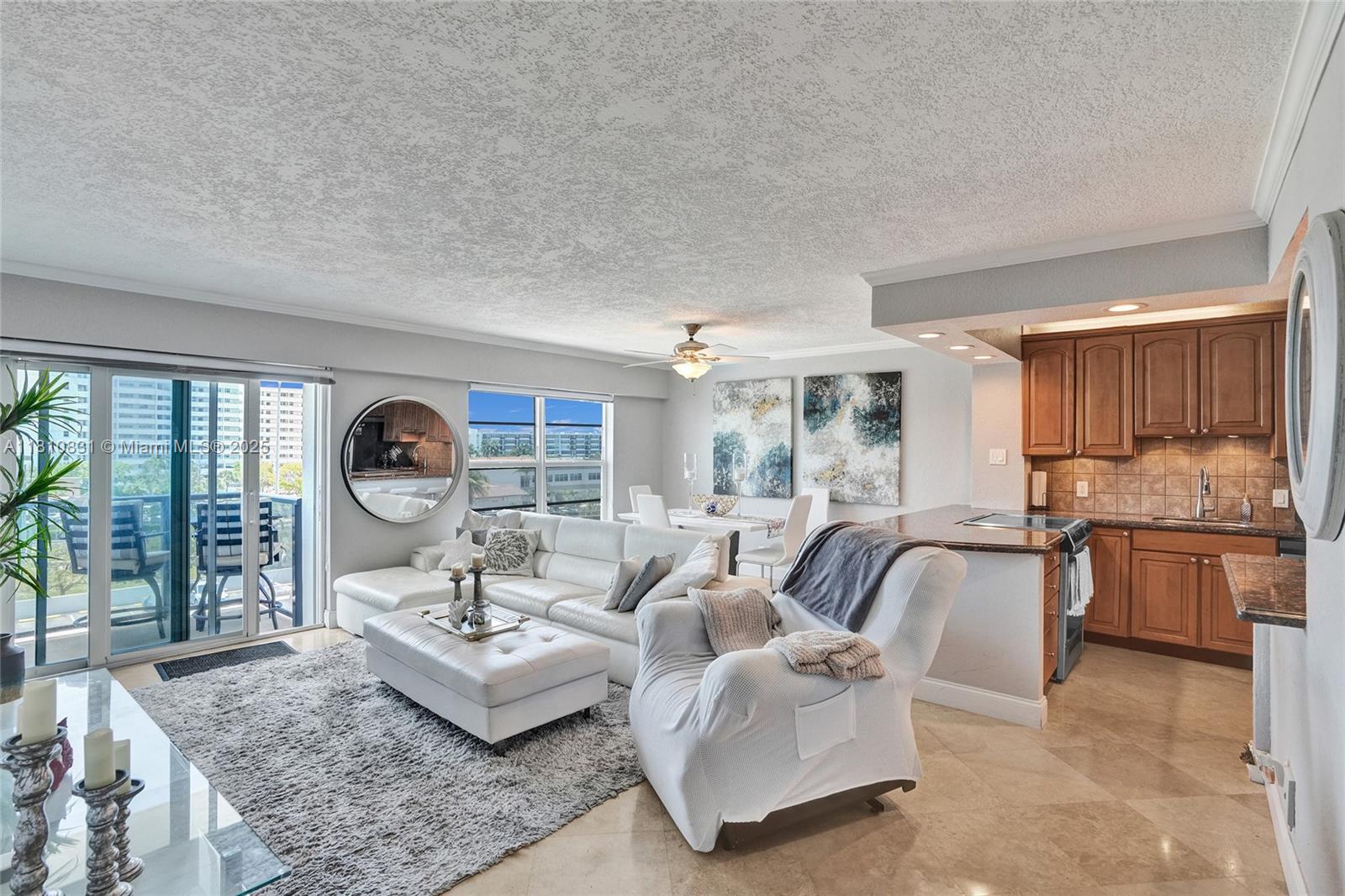 WARWICK CONDO - Residential Lease