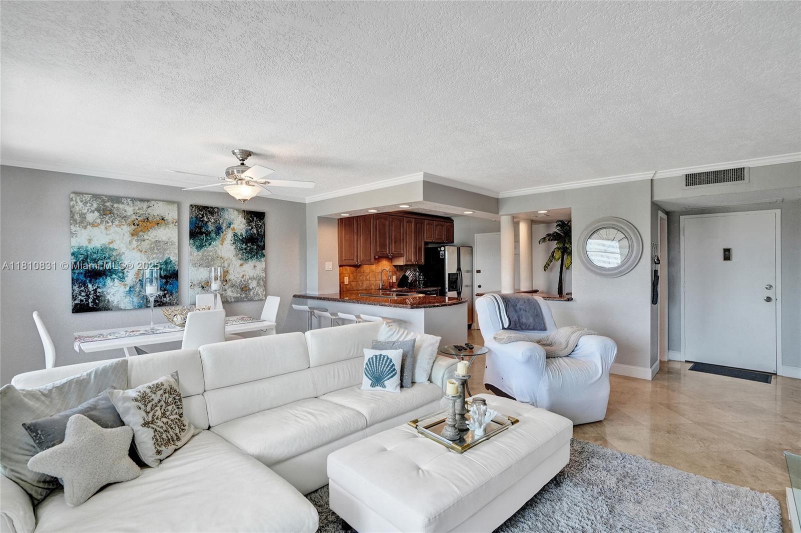 WARWICK CONDO - Residential Lease