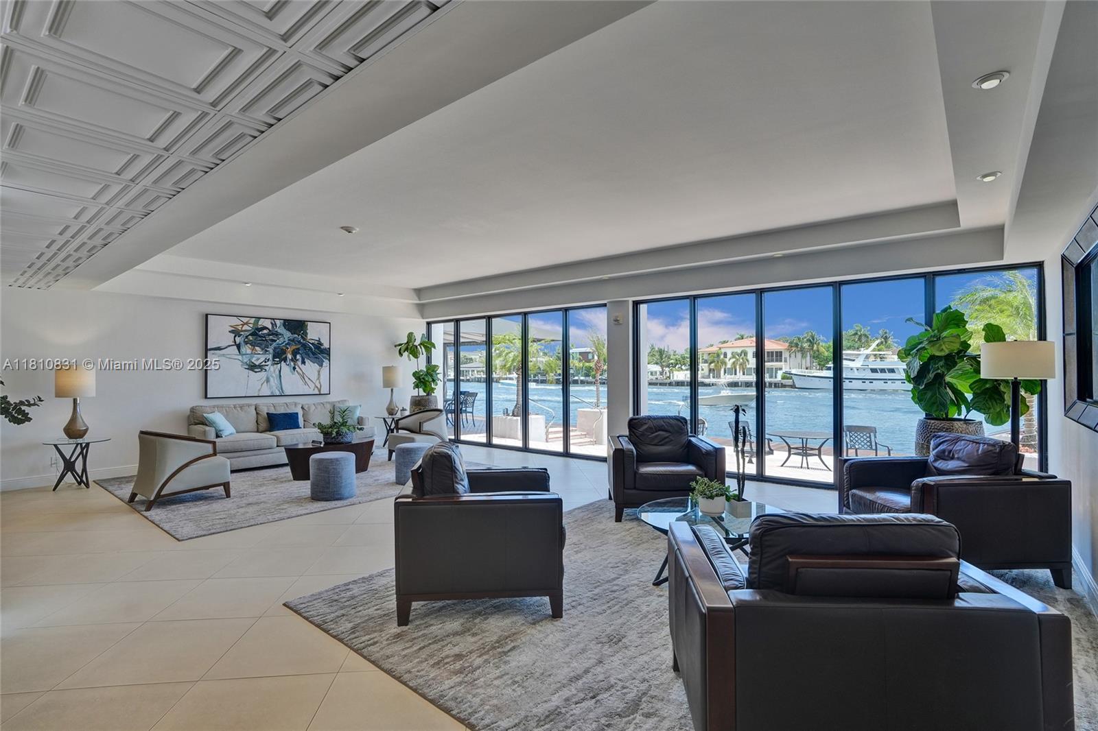 WARWICK CONDO - Residential Lease