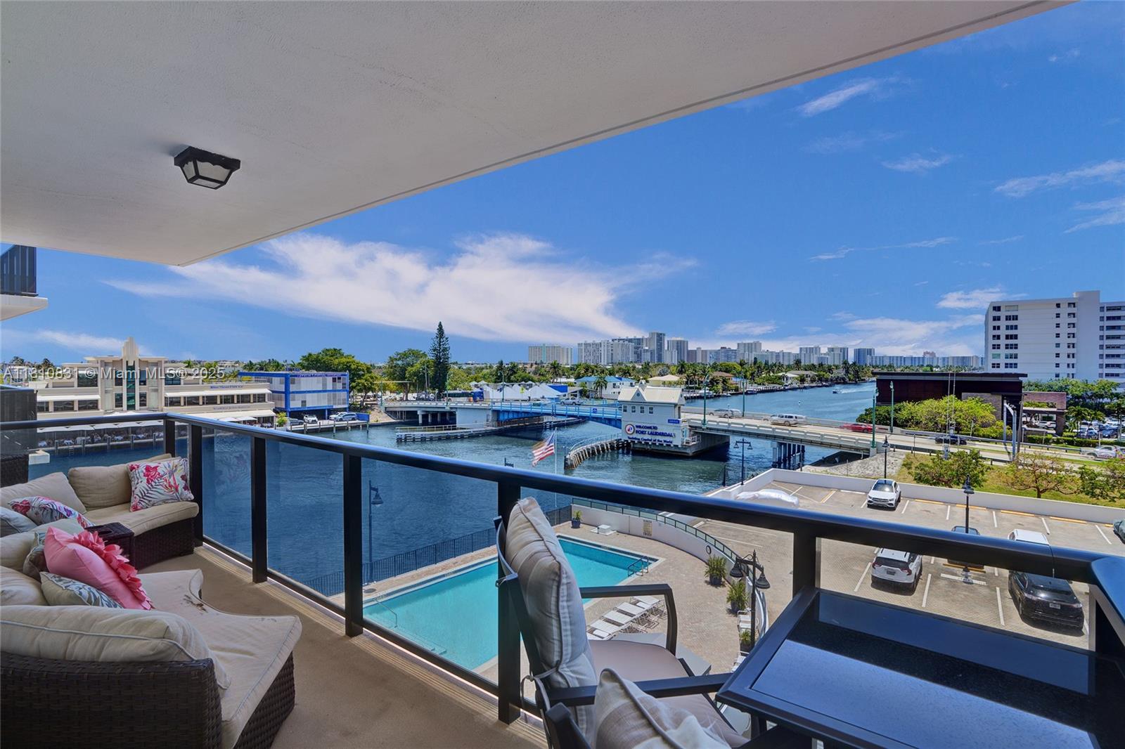 WARWICK CONDO - Residential Lease