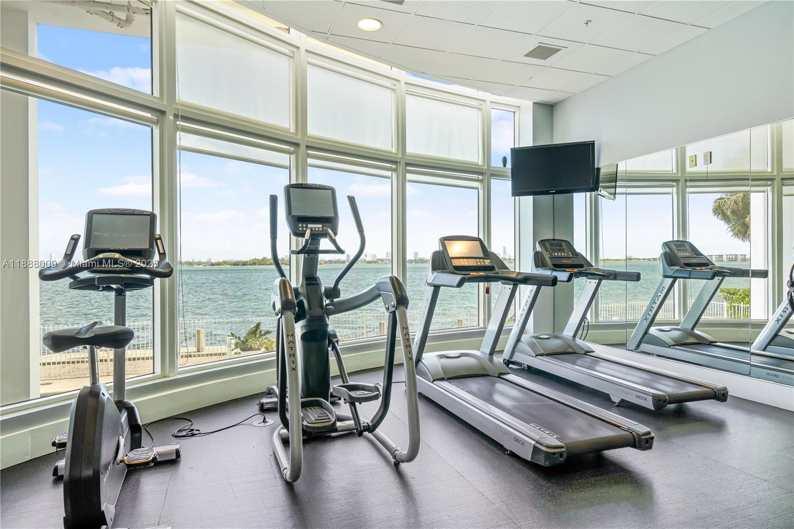 NEW WAVE CONDO - Residential