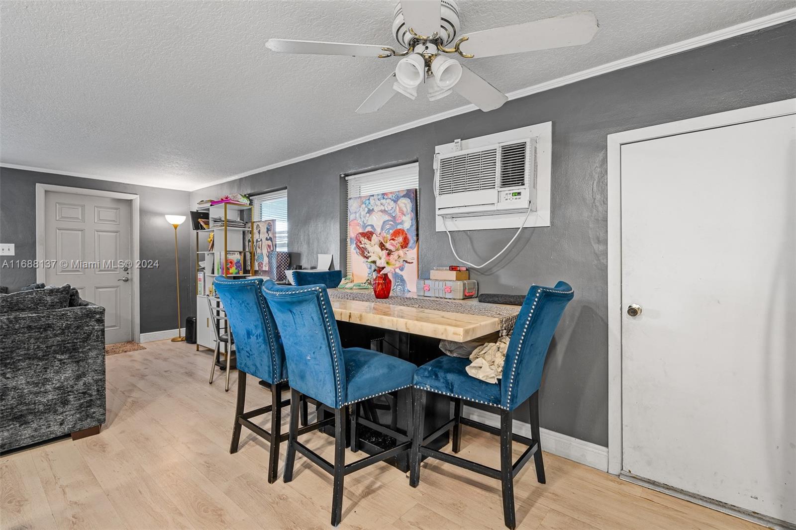 RIDGE GROVE - Residential