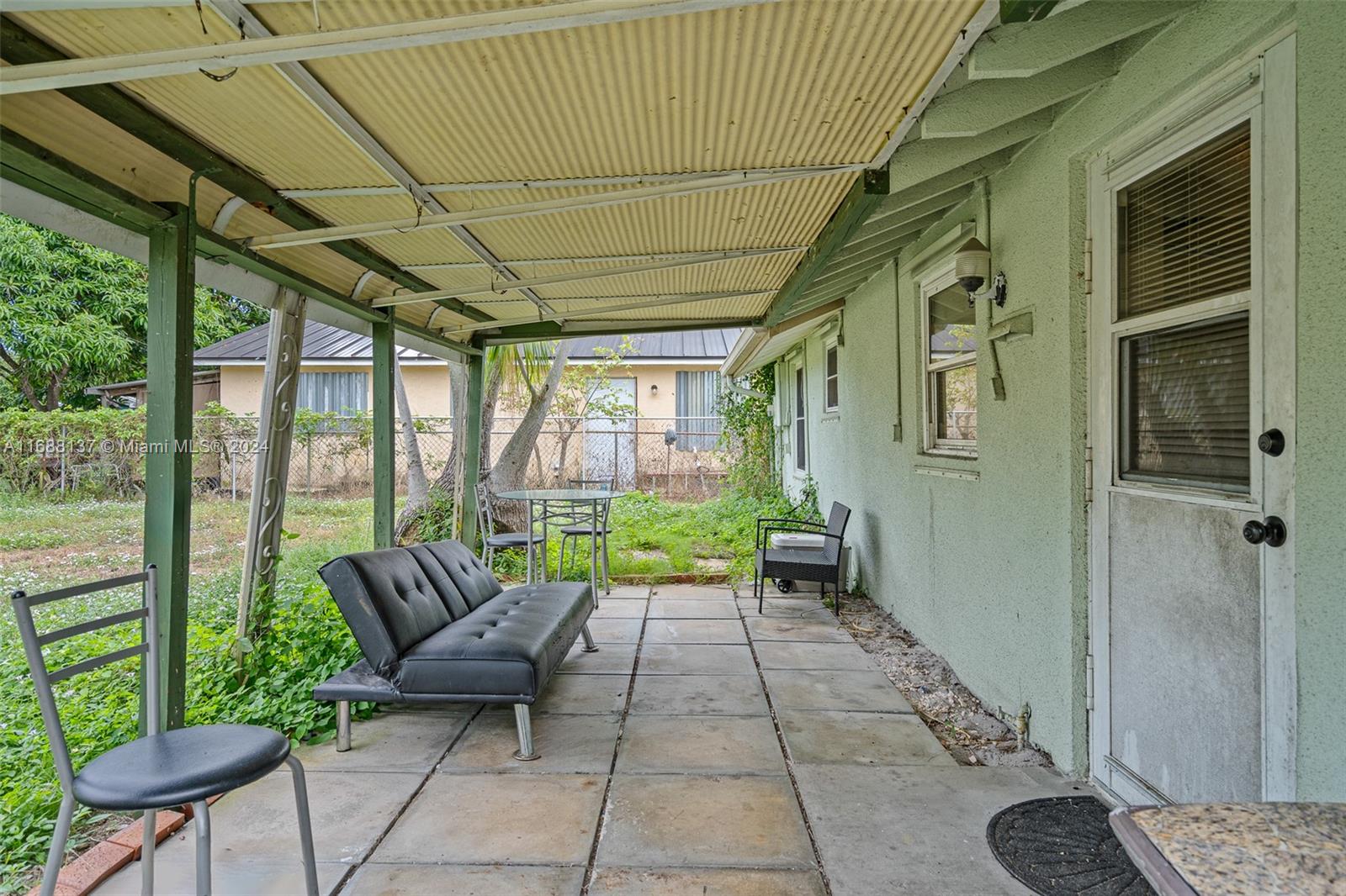 RIDGE GROVE - Residential