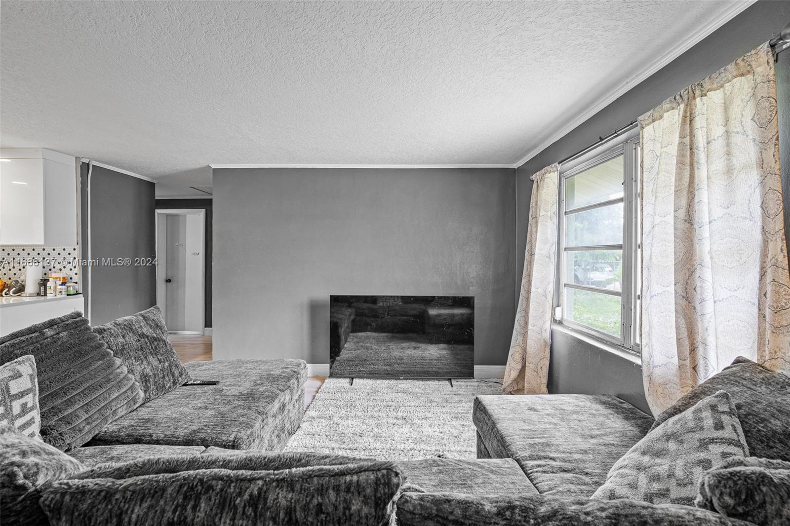 RIDGE GROVE - Residential