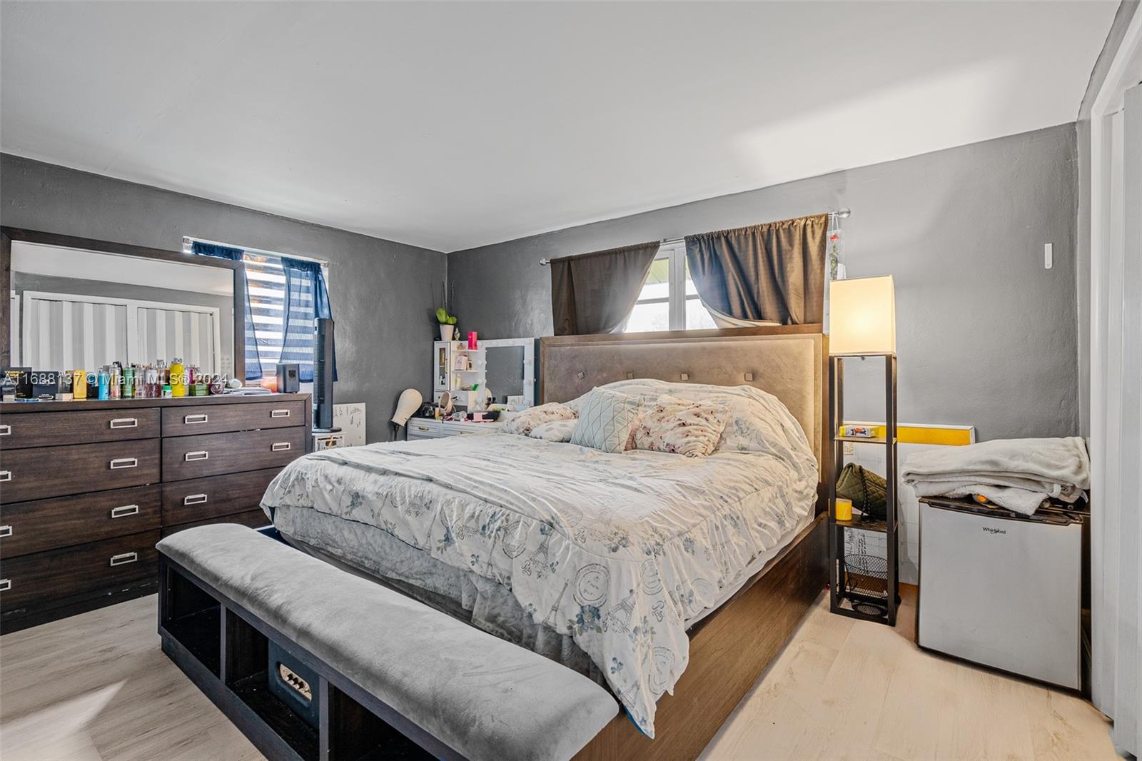 RIDGE GROVE - Residential