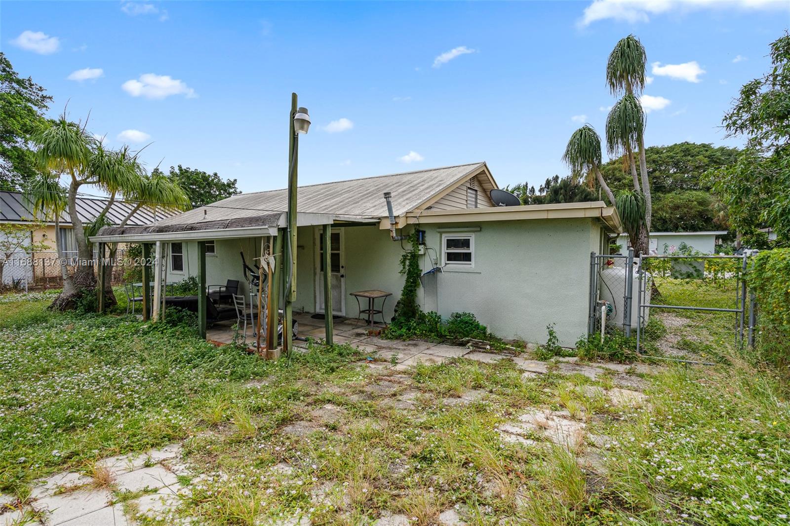 RIDGE GROVE - Residential