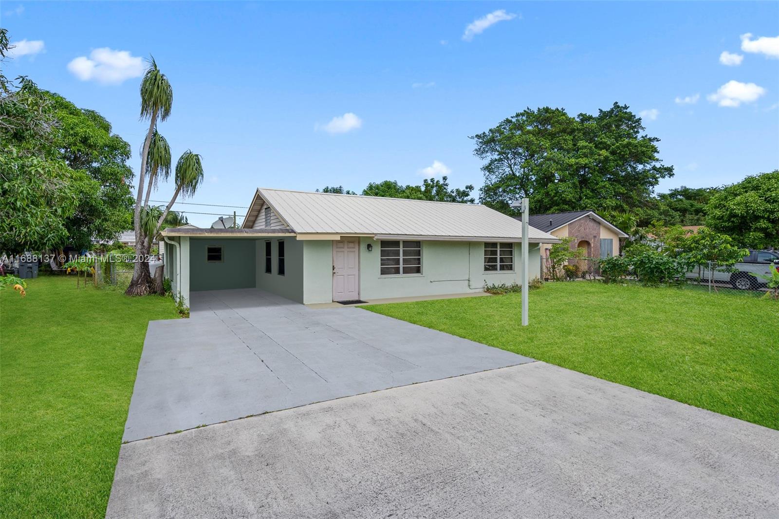 RIDGE GROVE - Residential