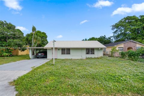 A home in Lake Worth