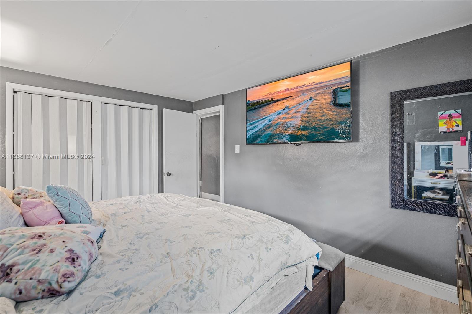 RIDGE GROVE - Residential