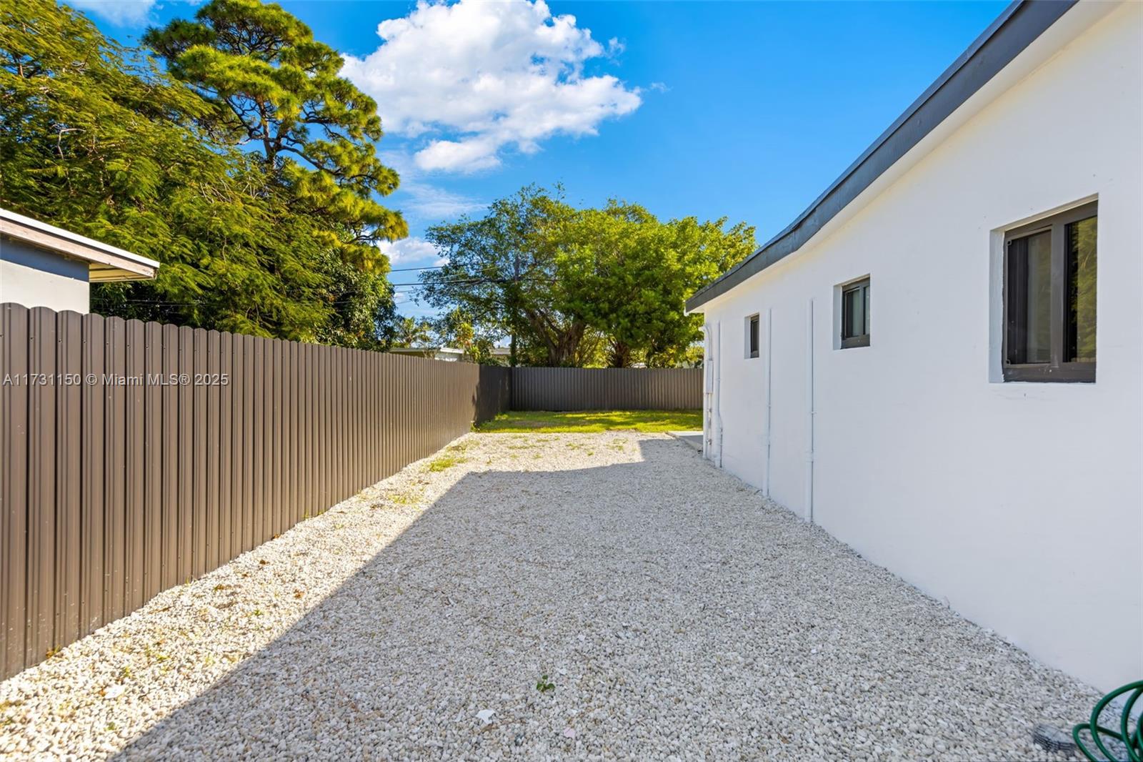 LAUDERDALE MANORS REVISED - Residential