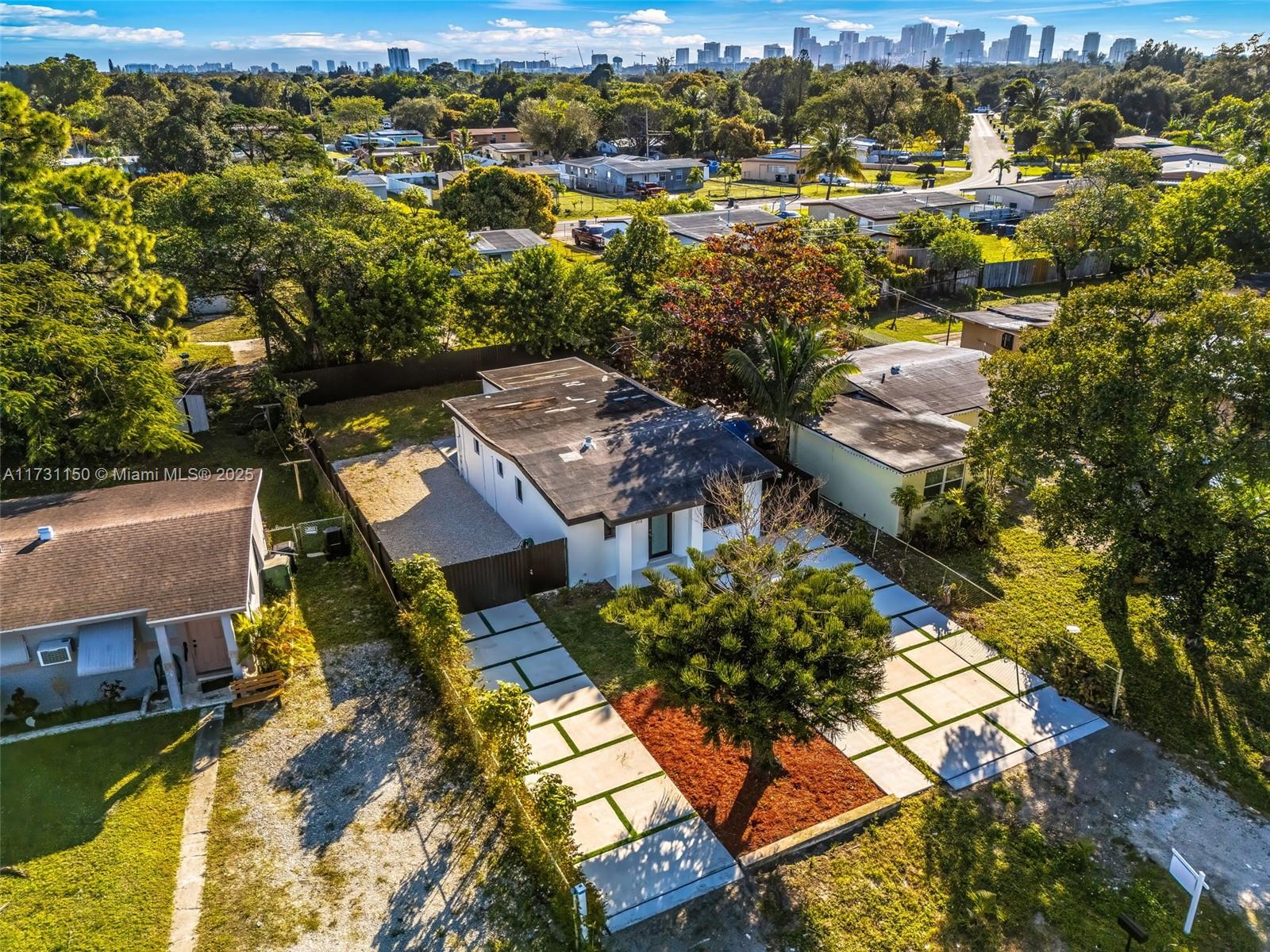 LAUDERDALE MANORS REVISED - Residential