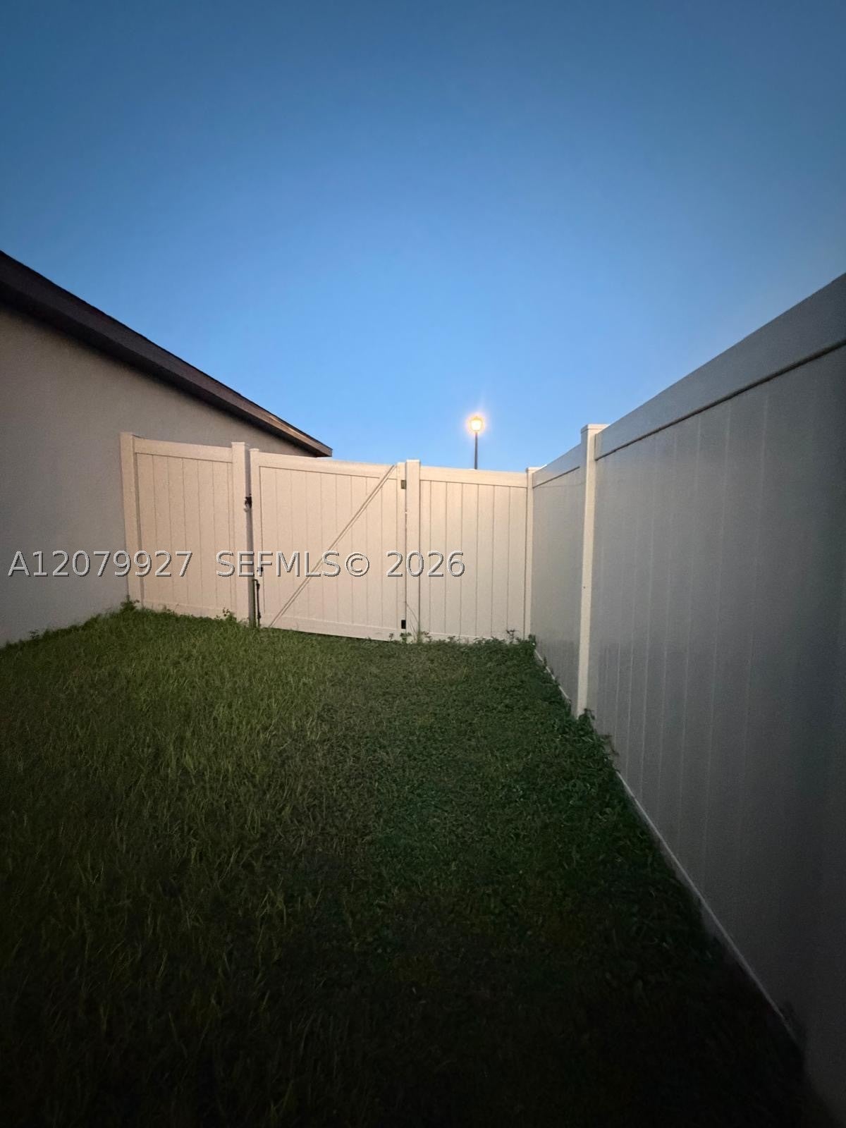 7164 Topaz Dr