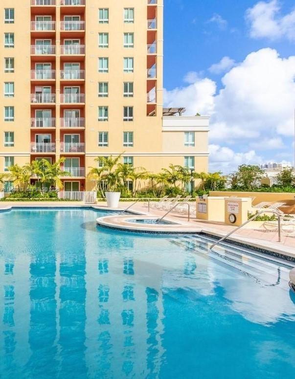 TOSCANO CONDO - Residential