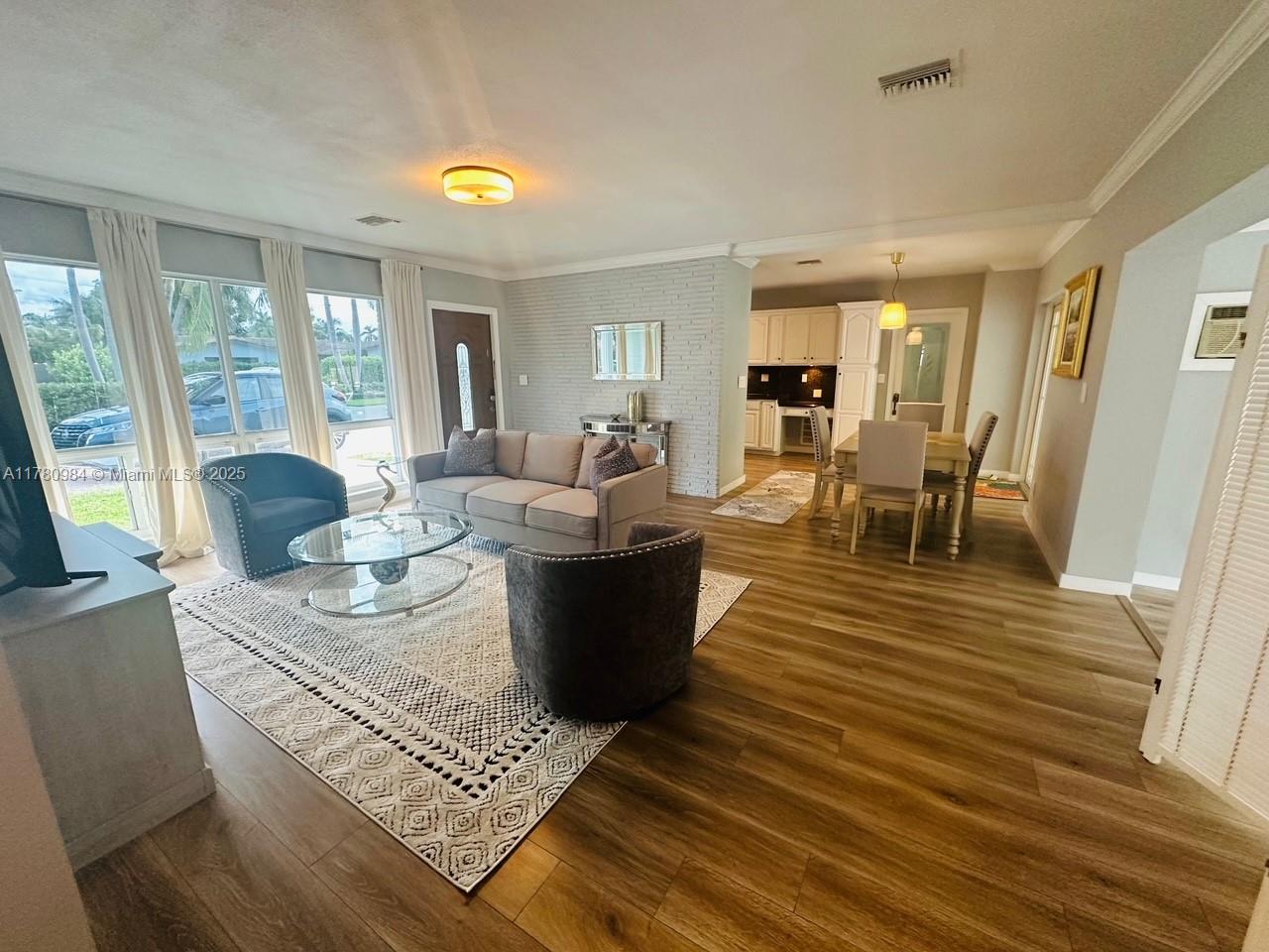 POMPANO WATERWAY ESTATES - Residential Lease