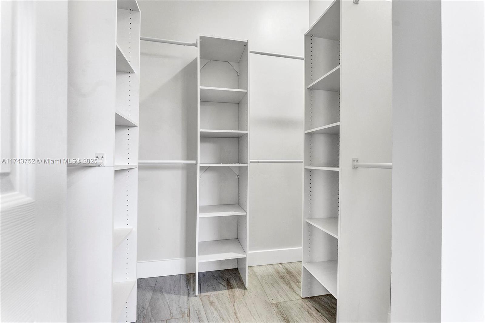 BROWARD PARK - Residential