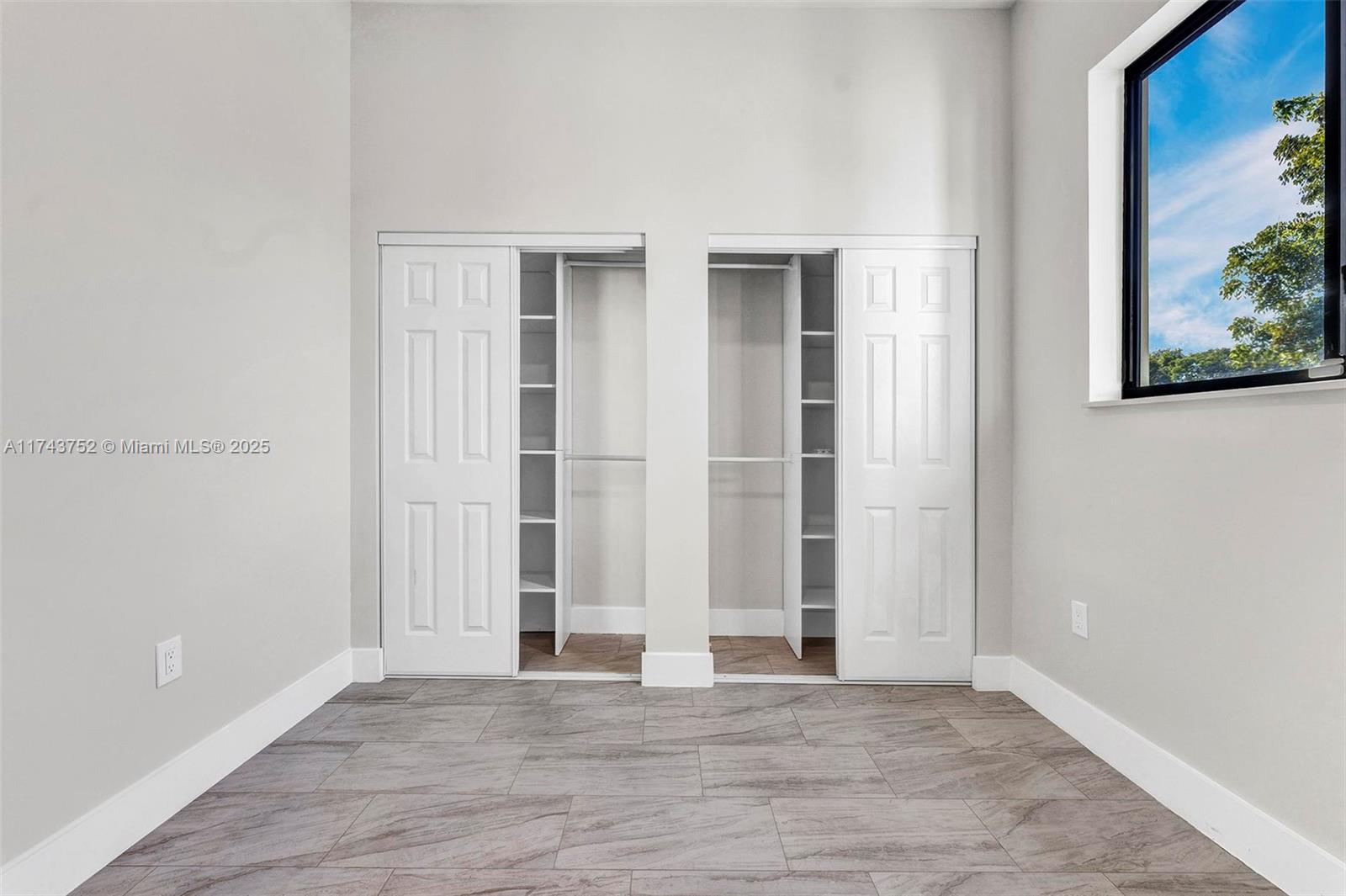 BROWARD PARK - Residential