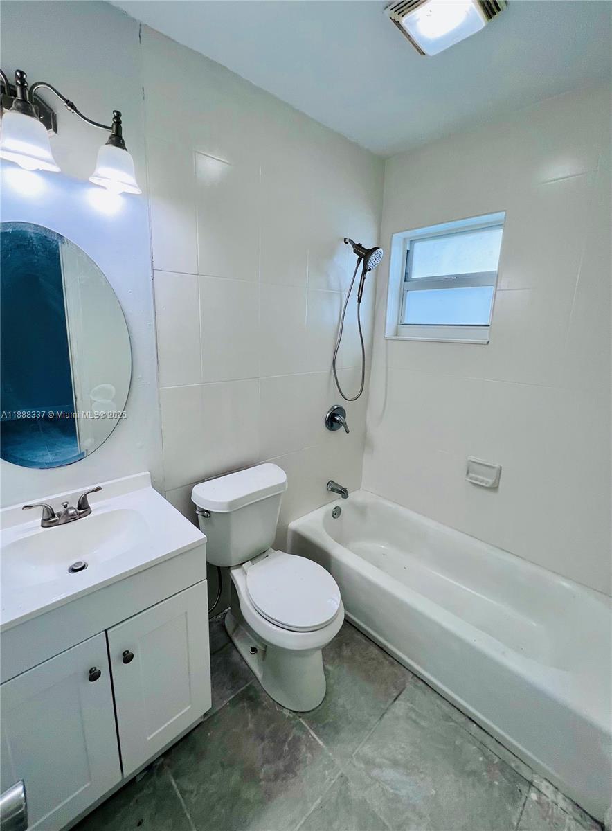 HOWITT SUB - Residential Income