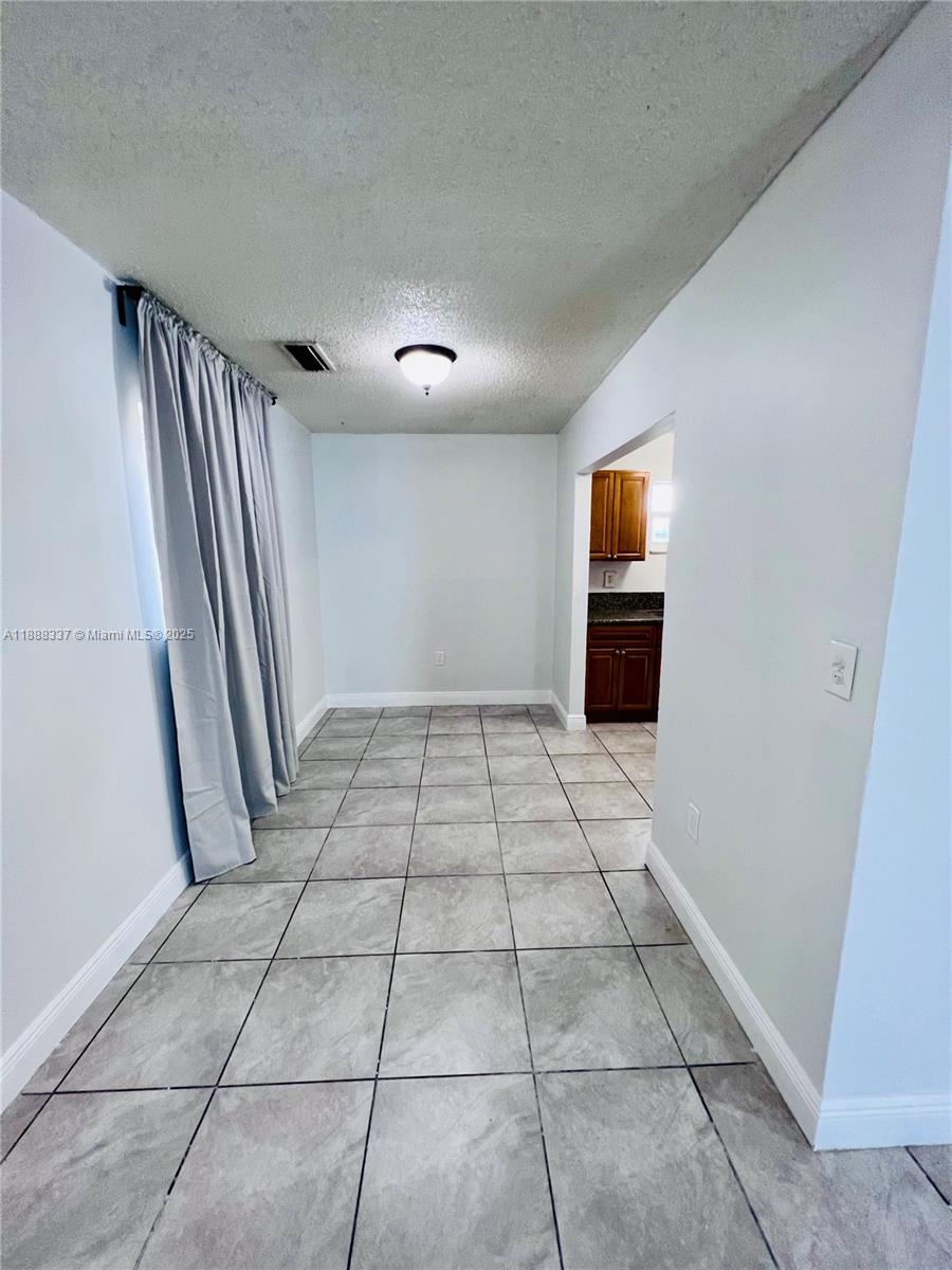 HOWITT SUB - Residential Income