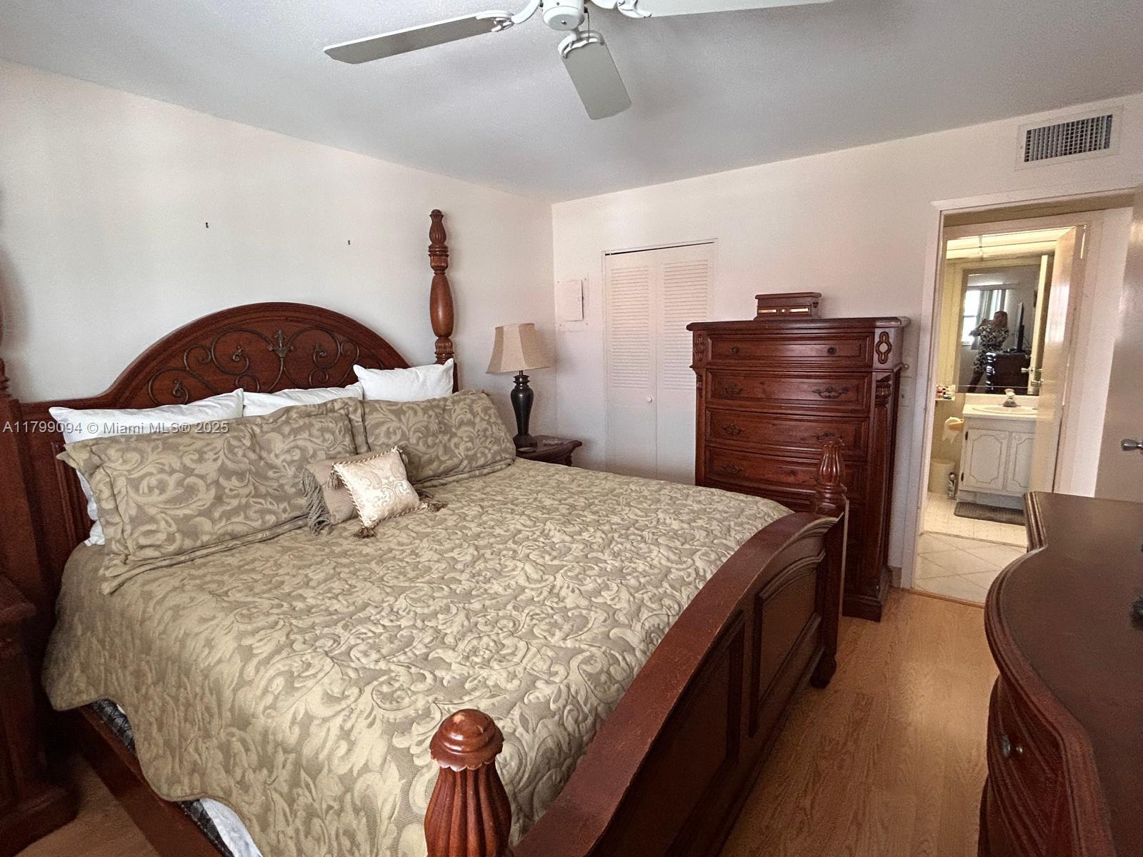 KINGS POINT SAXONY CONDOS - Residential