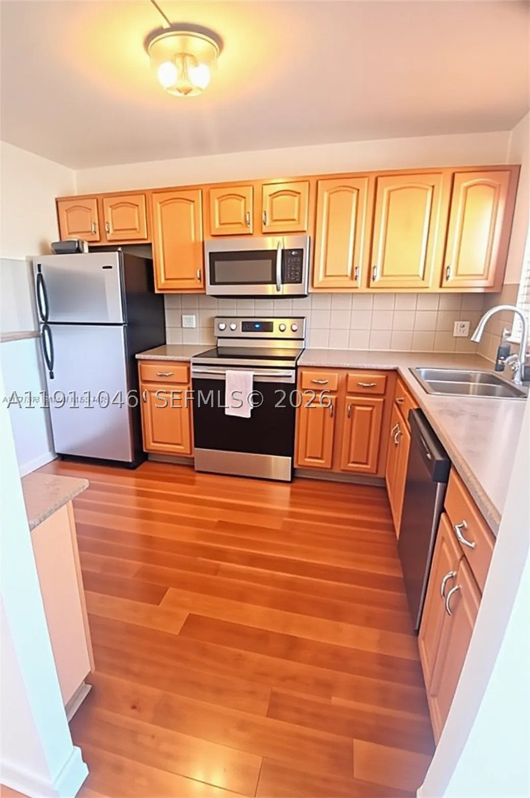 View photos, virtual tours, details... 10442 Sunrise Lakes Blvd 203