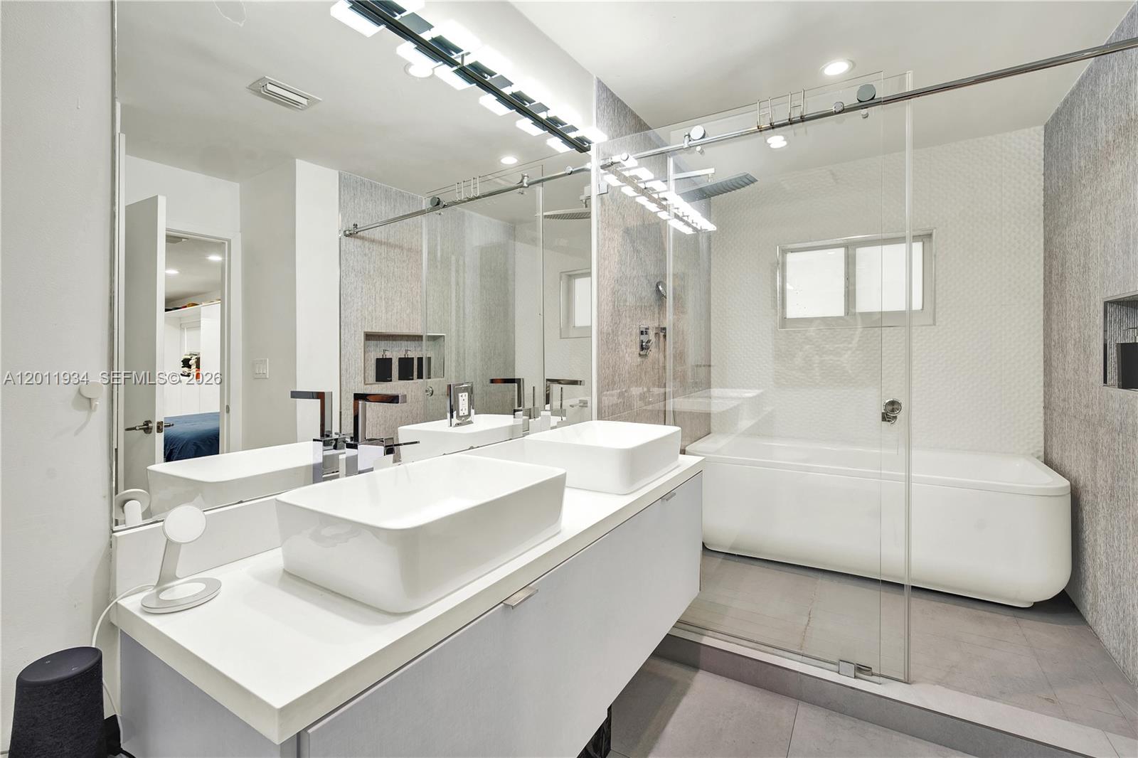 HIGHLAND GARDENS - Residential