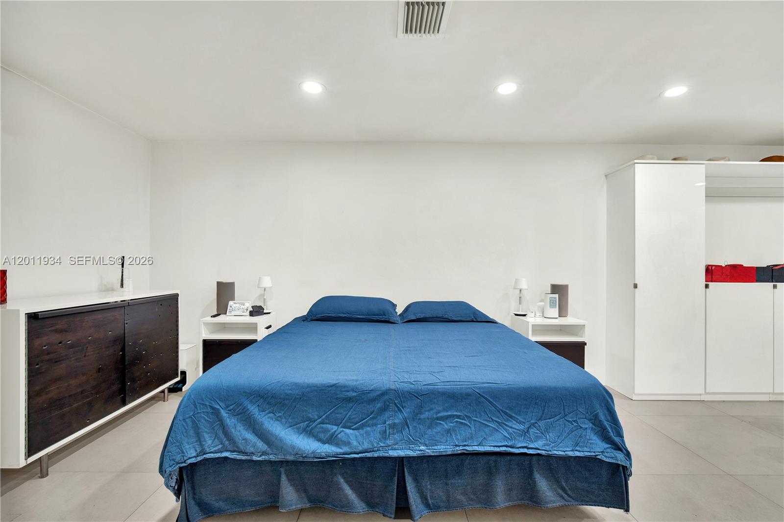 HIGHLAND GARDENS - Residential