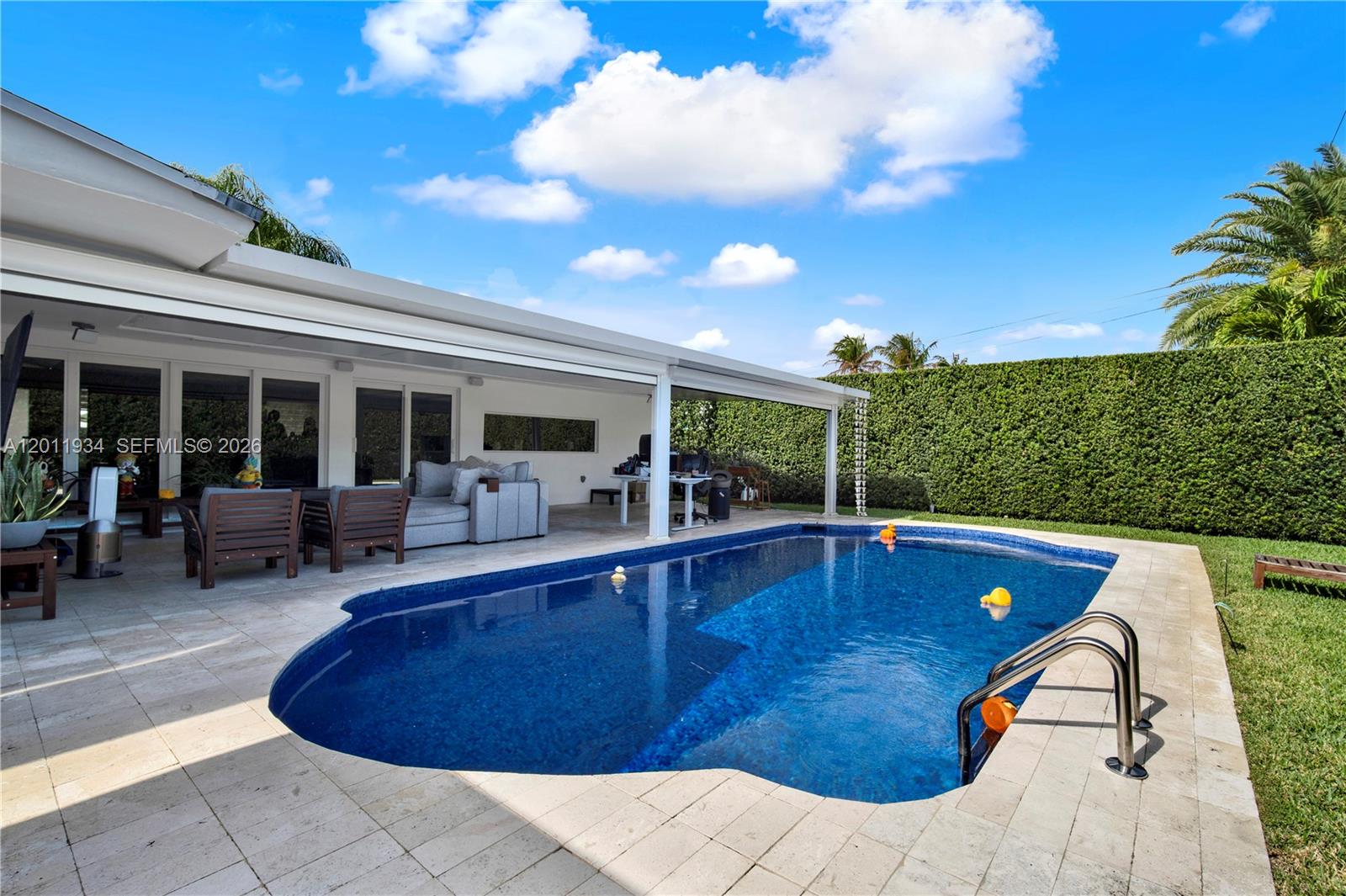HIGHLAND GARDENS - Residential