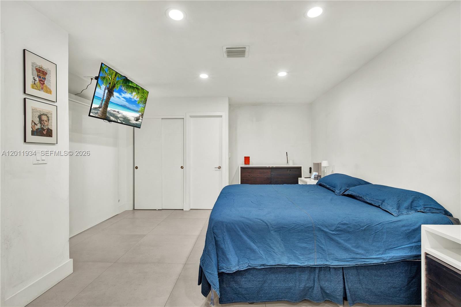 HIGHLAND GARDENS - Residential
