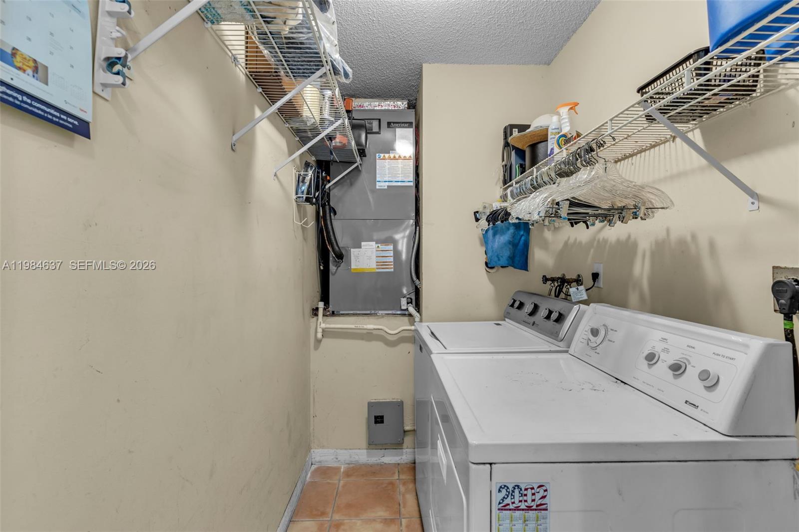 BIG FIVE HOMES - Residential