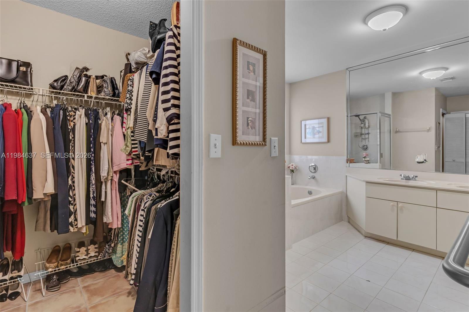 BIG FIVE HOMES - Residential