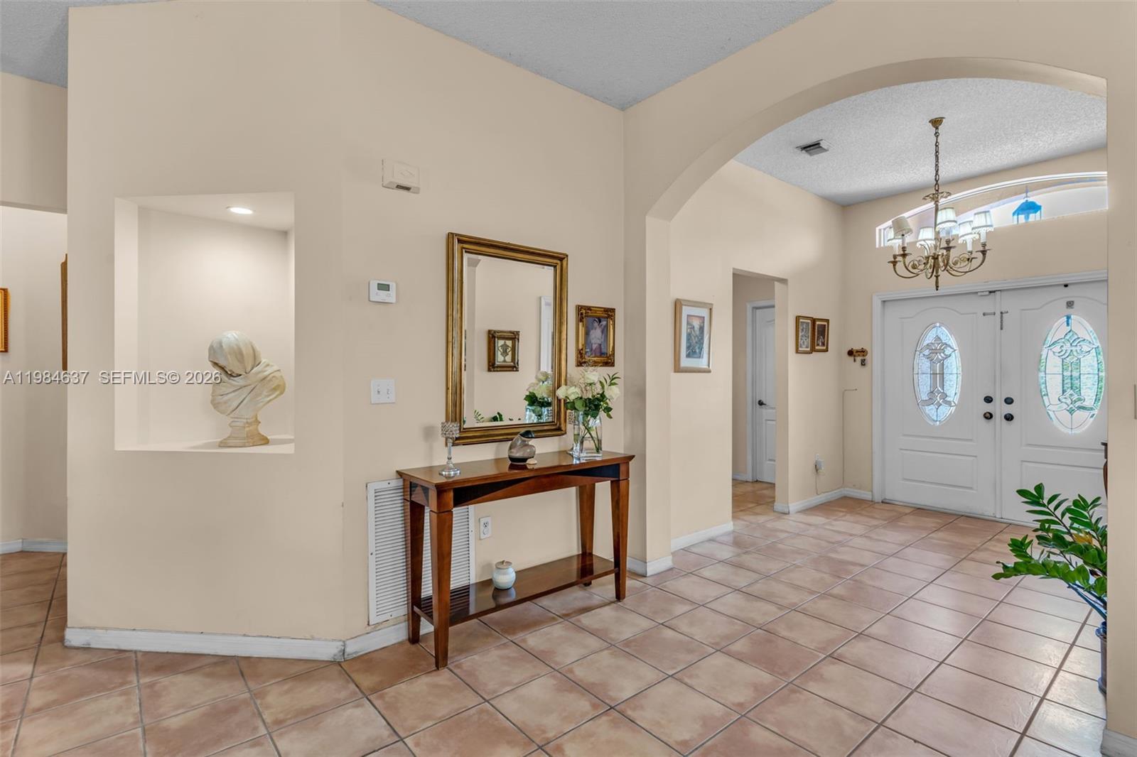 BIG FIVE HOMES - Residential