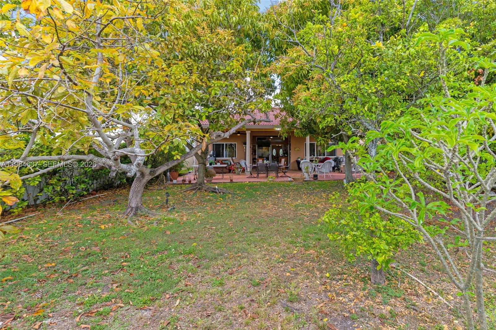 BIG FIVE HOMES - Residential