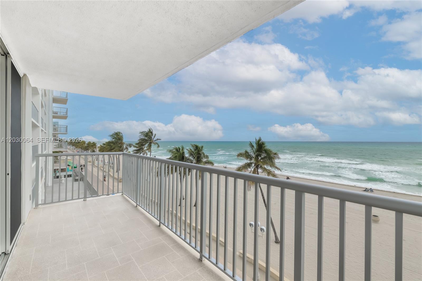 400 N Surf Rd 506