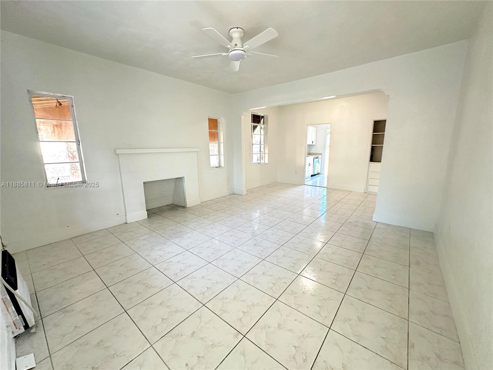 937 NW 46th St