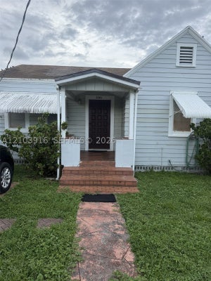 2301 SW 15TH ST, MIAMI, FL 33145 - Image 2cfe5f217d2e5cfb2703a76202037f00/1620213216