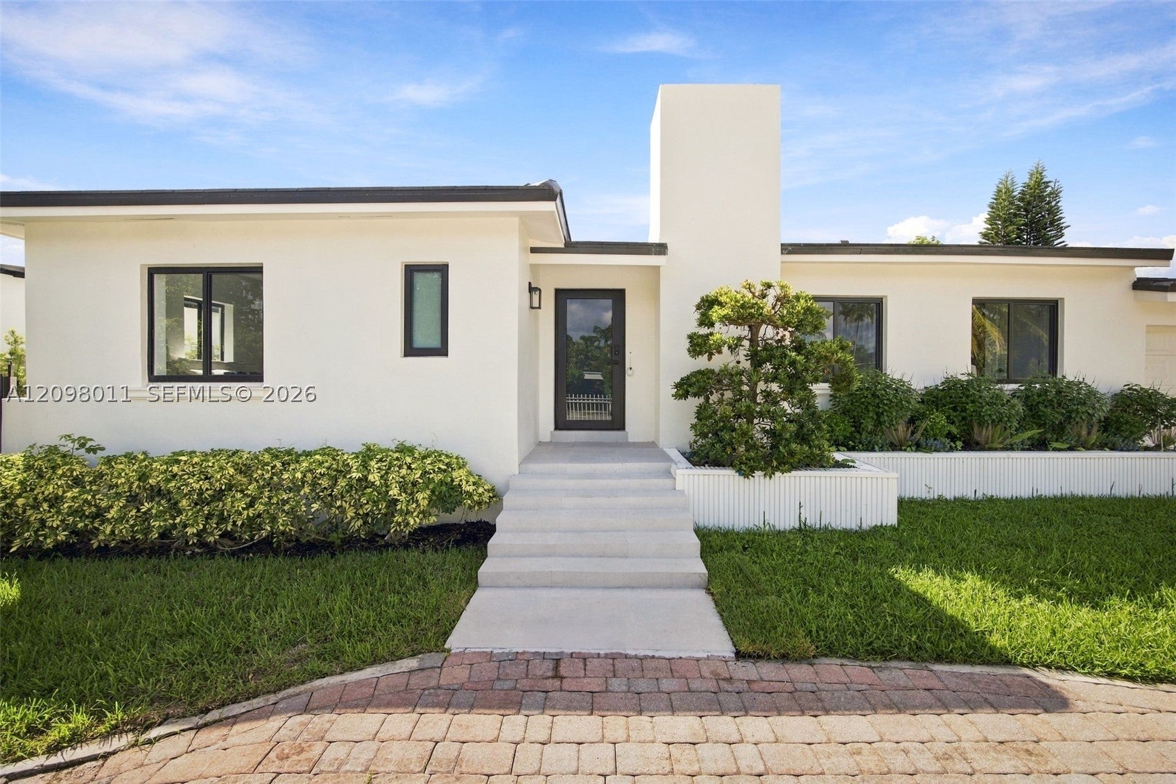 2350 SW 25th Ter