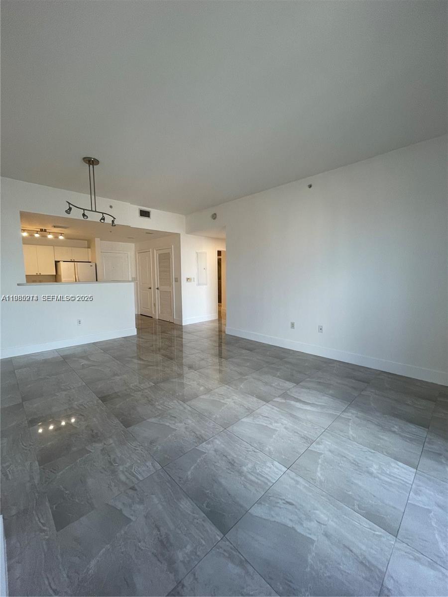 TEN ARAGON CONDO - Residential Lease