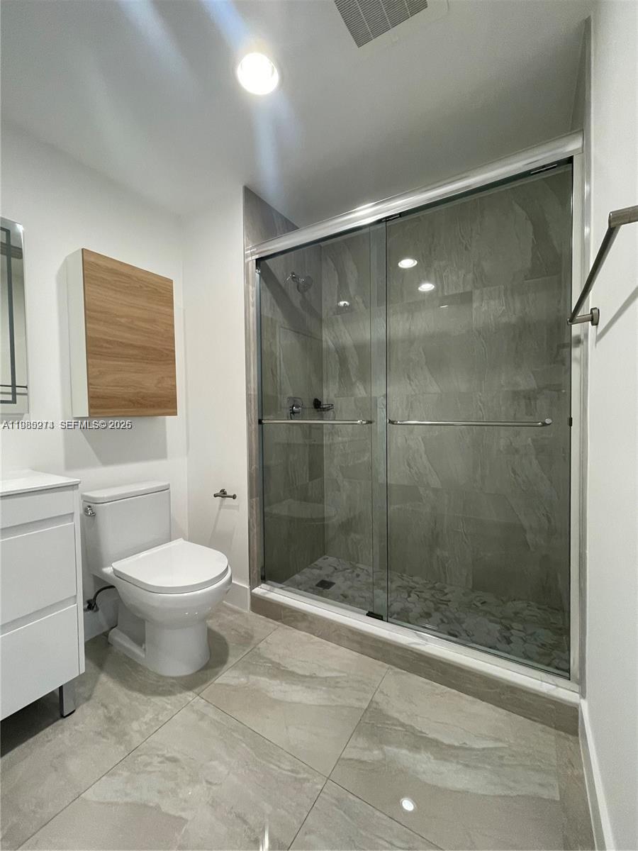 TEN ARAGON CONDO - Residential Lease