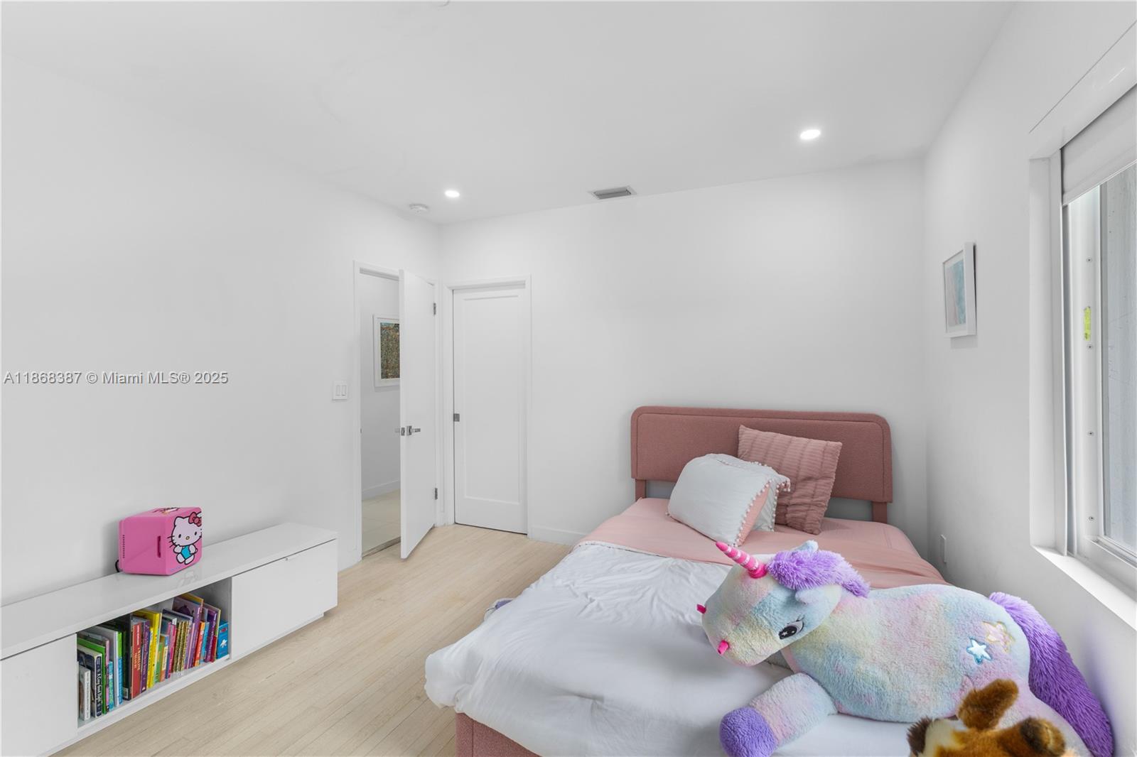 NORTH SHORE CREST - Residential Lease