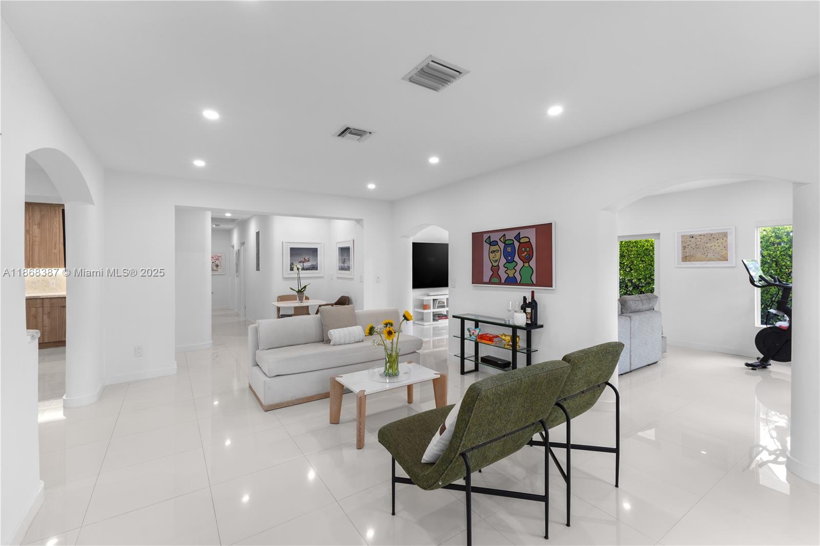 NORTH SHORE CREST - Residential Lease