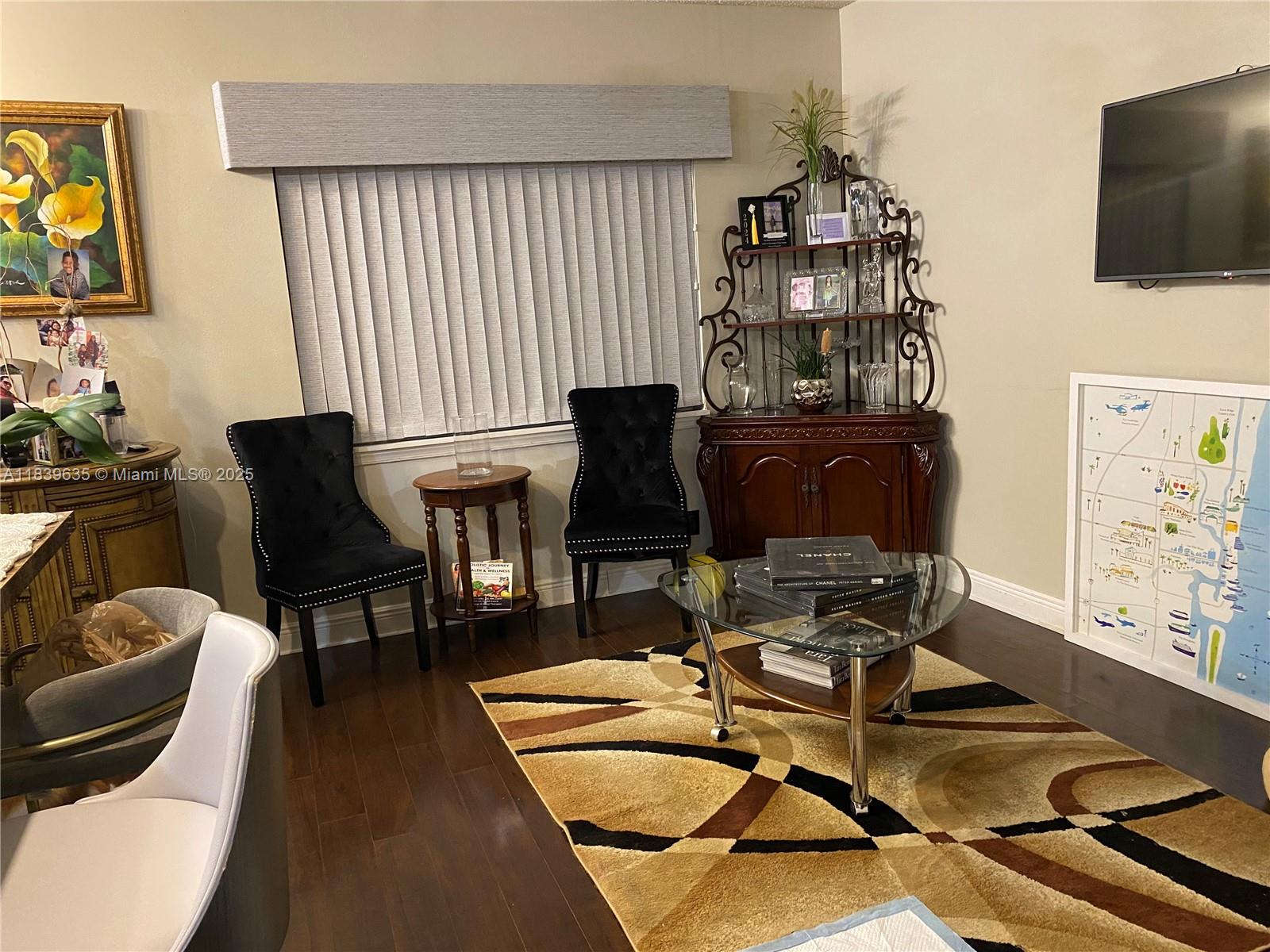 LAND SECTION 8 - Residential