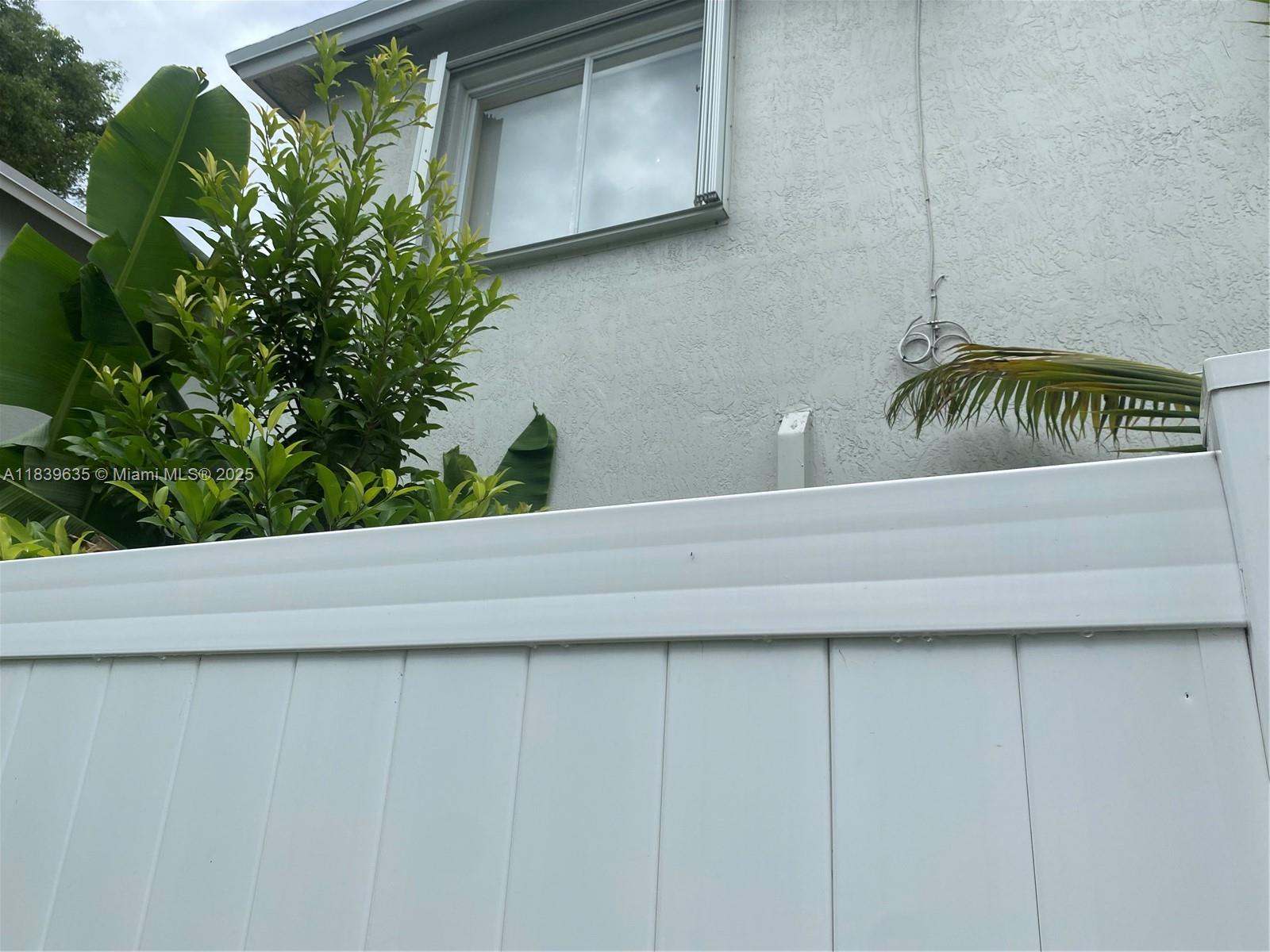 LAND SECTION 8 - Residential